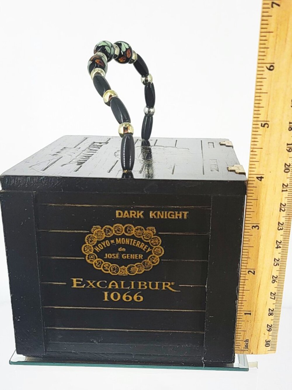Hoyo deMonterrey de Jose Gener Excalibur 1066 Dark Knight Wood Cigar Box Purse - Picture 4 of 9